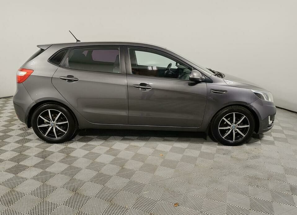 Kia Rio 4-speed 1.6 AT (123 л.с.)