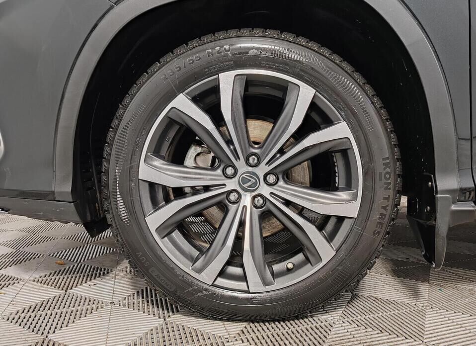Lexus RX, IV Рестайлинг 300 2.0 AT (238 л.с.) 4WD
