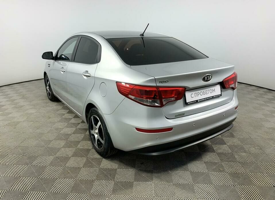 Kia Rio 1.6 AT (123 л.с.)