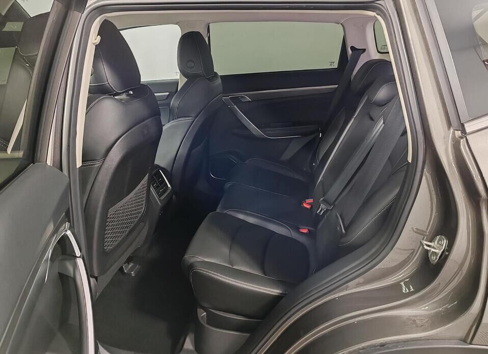 Geely Atlas Pro 1.5 AT (177 л.с.)
