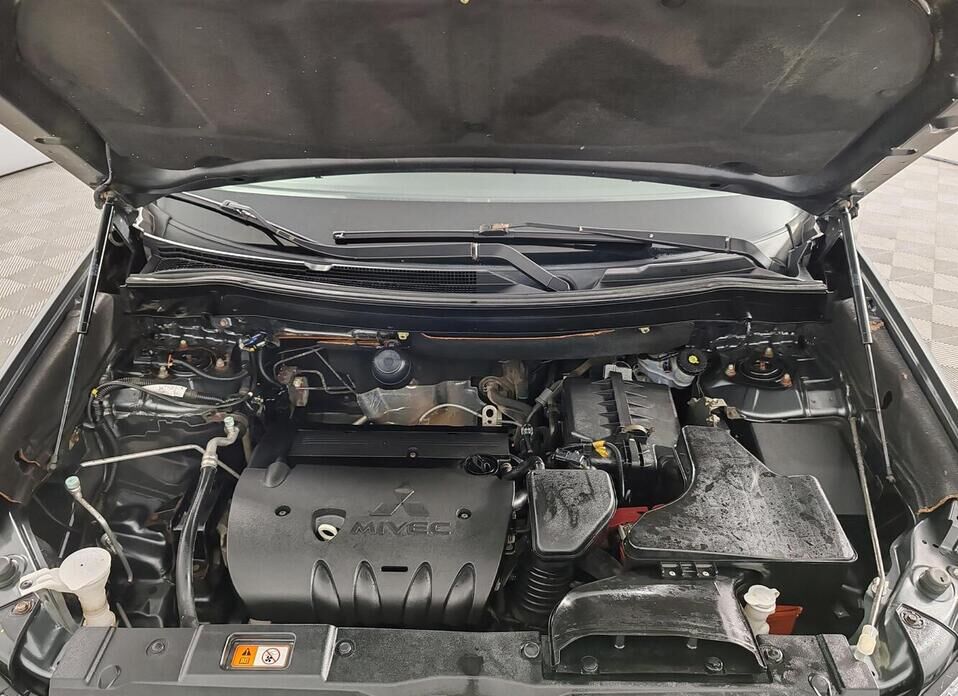 Mitsubishi Outlander, III Рестайлинг 2 2.0 CVT (146 л.с.)