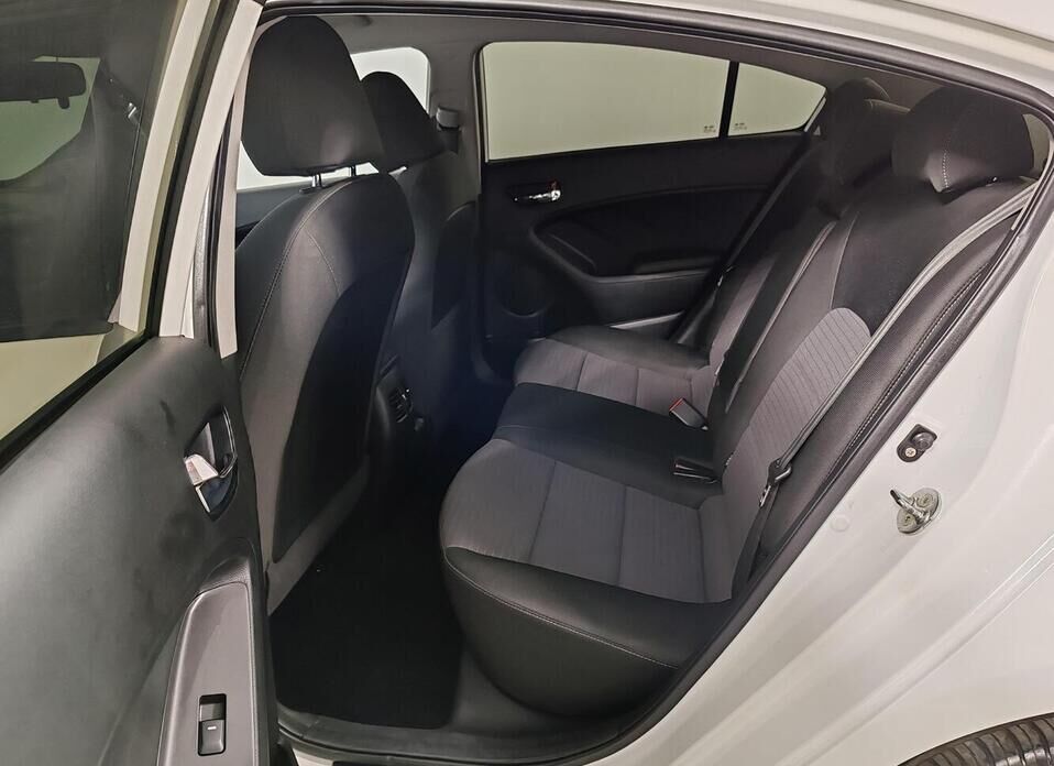 Kia Cerato 1.6 AT (130 л.с.)