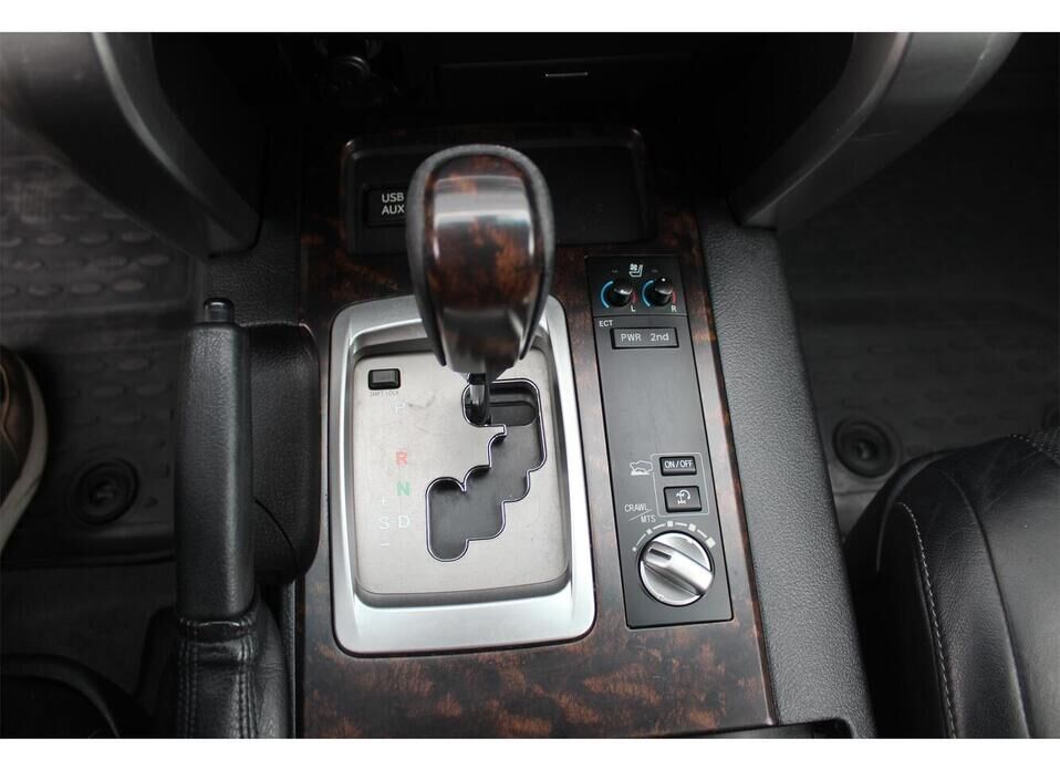 Toyota Land Cruiser, 200 Series Рестайлинг 1 4.5d AT (235 л.с.) 4WD