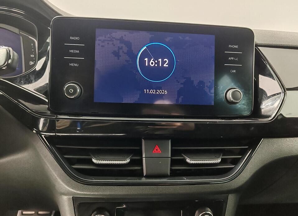 Volkswagen Polo, VI 1.4 AMT (125 л.с.)