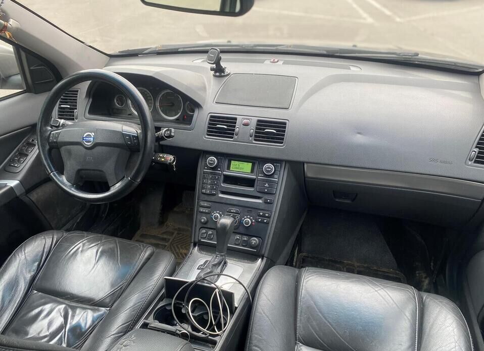 Volvo XC90 2.5 AT (210 л.с.) 4WD