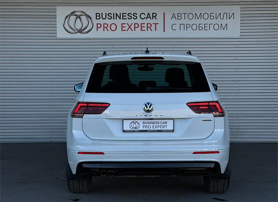 Volkswagen Tiguan, II 2.0d MT (150 л.с.) 4WD