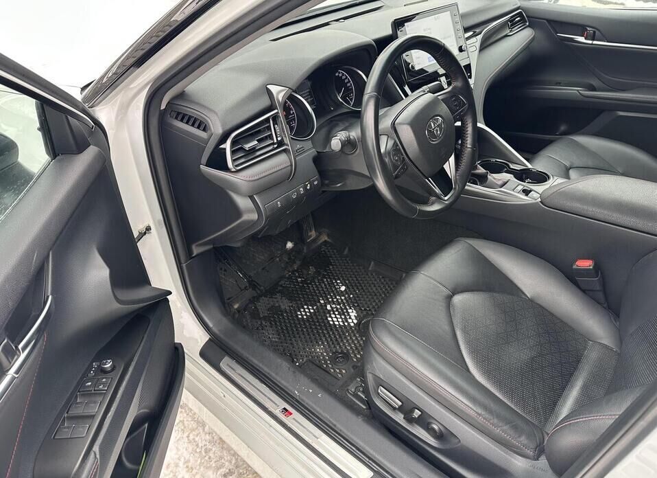 Toyota Camry, VIII (XV70) Рестайлинг 2.5 AT (200 л.с.)