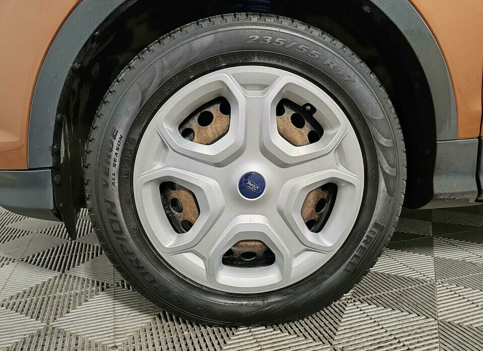 Ford Kuga 2.5 AT (150 л.с.)