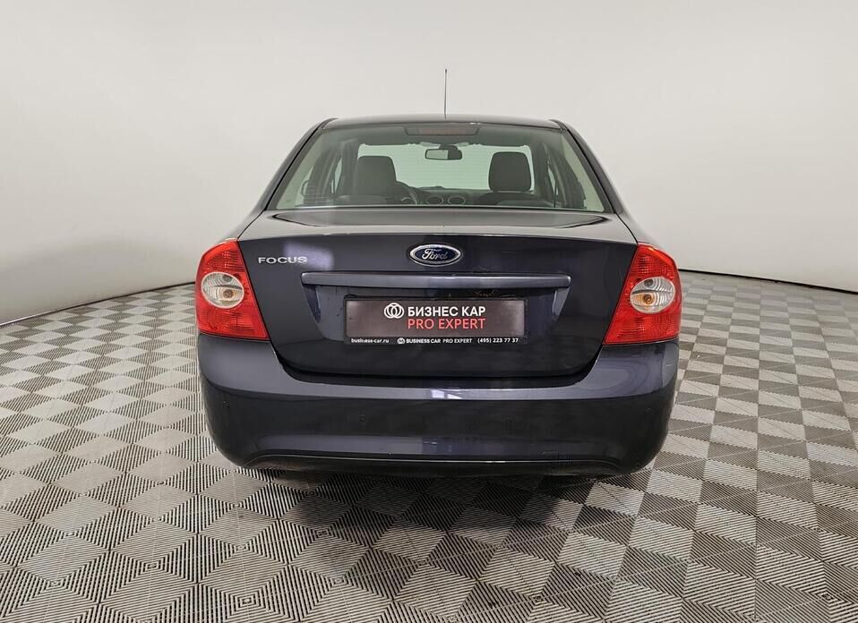 Ford Focus, II Рестайлинг 1.6 AT (100 л.с.)