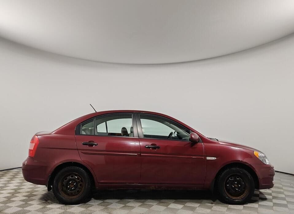 Hyundai Verna, II 1.4 AT (97 л.с.)