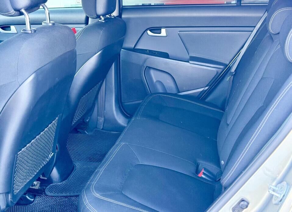 Kia Sportage, III Рестайлинг 2.0 AT (150 л.с.) 4WD