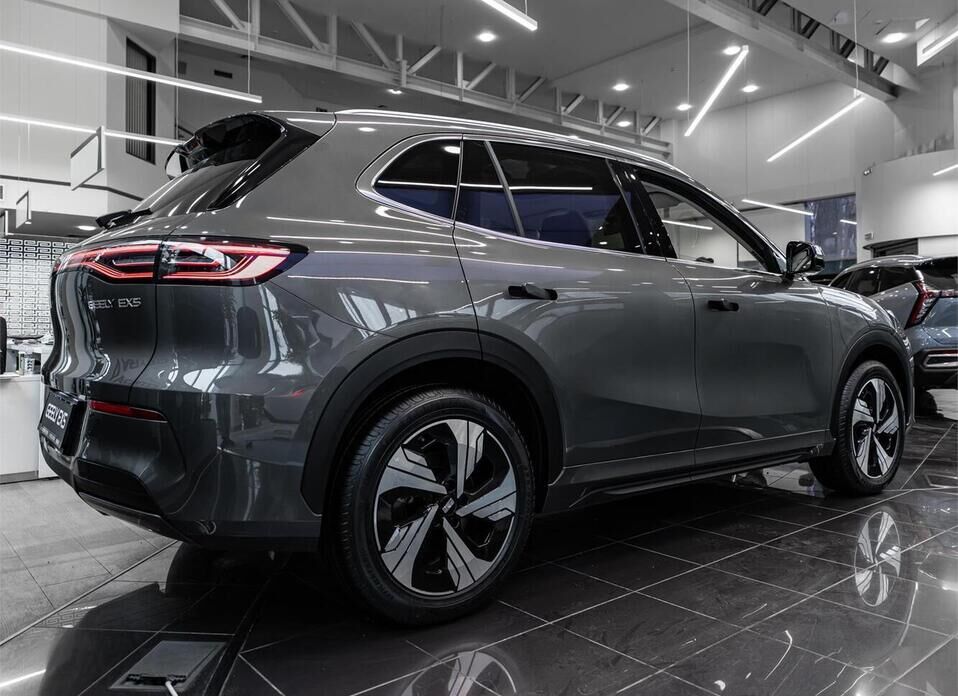 Geely EX5 Electro AT (160 кВт)