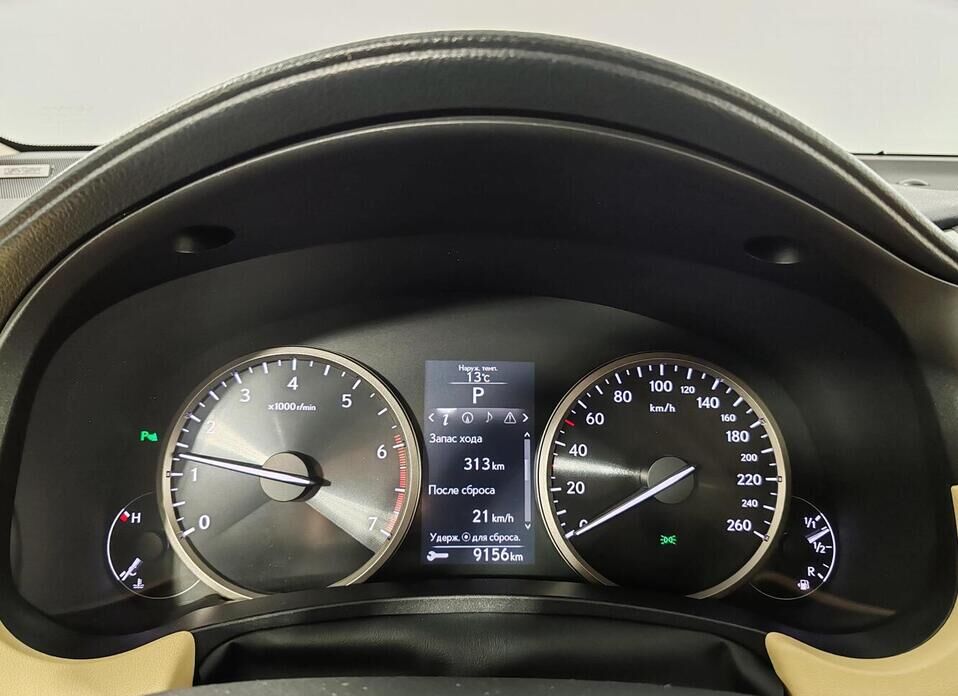 Lexus NX, I 200t 2.0 AT (238 л.с.) 4WD