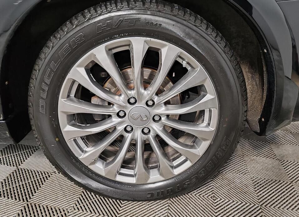 Infiniti QX80, I Рестайлинг 5.6 AT (405 л.с.) 4WD