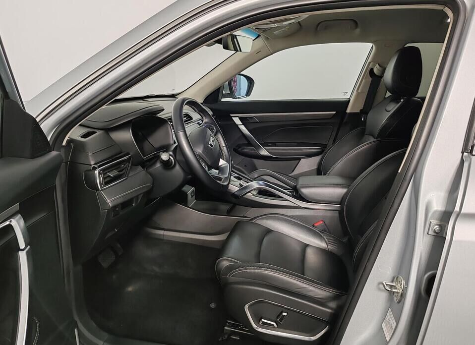 Geely Atlas Pro 1.5 AT (150 л.с.)