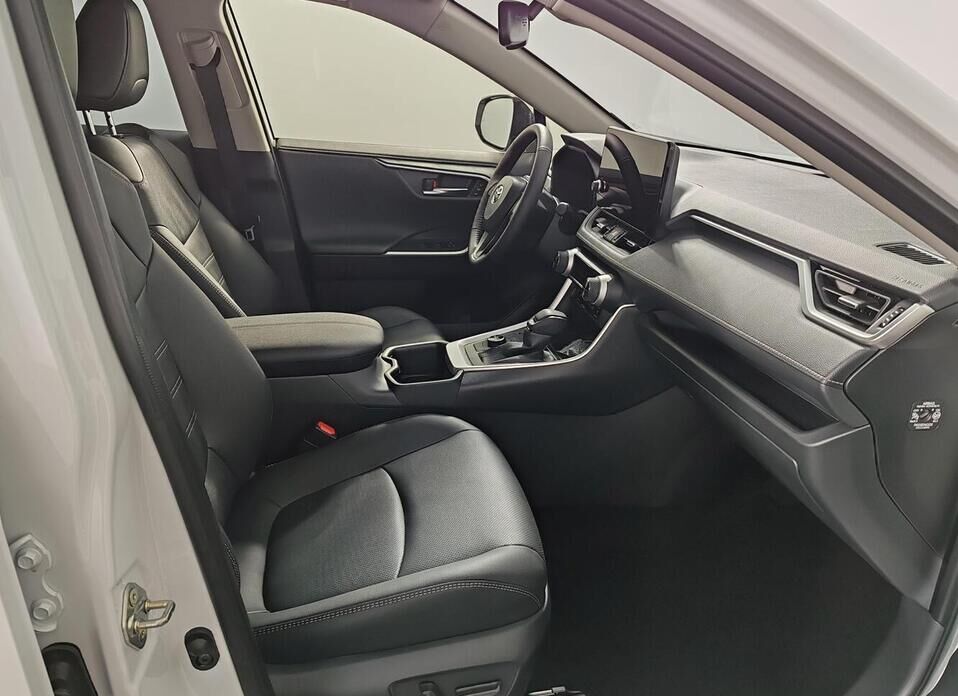 Toyota RAV4, V (XA50) 2.0 CVT (173 л.с.) 4WD