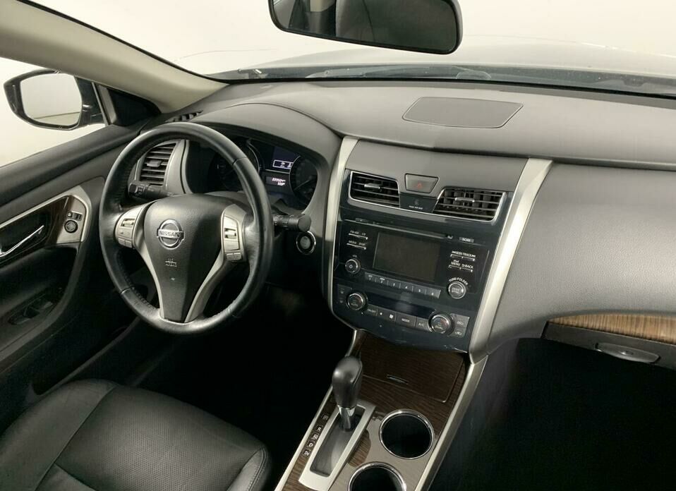 Nissan Teana 2.5 CVT (173 л.с.)