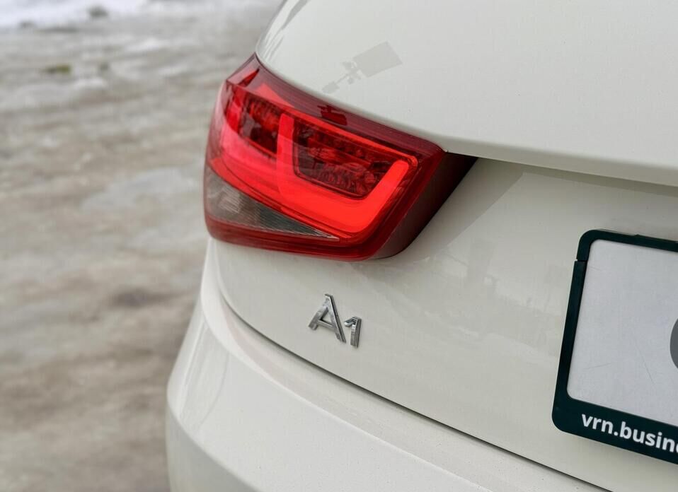 Audi A1, I (8X) 1.4 AMT (122 л.с.)