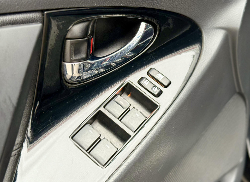 Toyota Camry, VI (XV40) Рестайлинг 3.5 AT (277 л.с.)