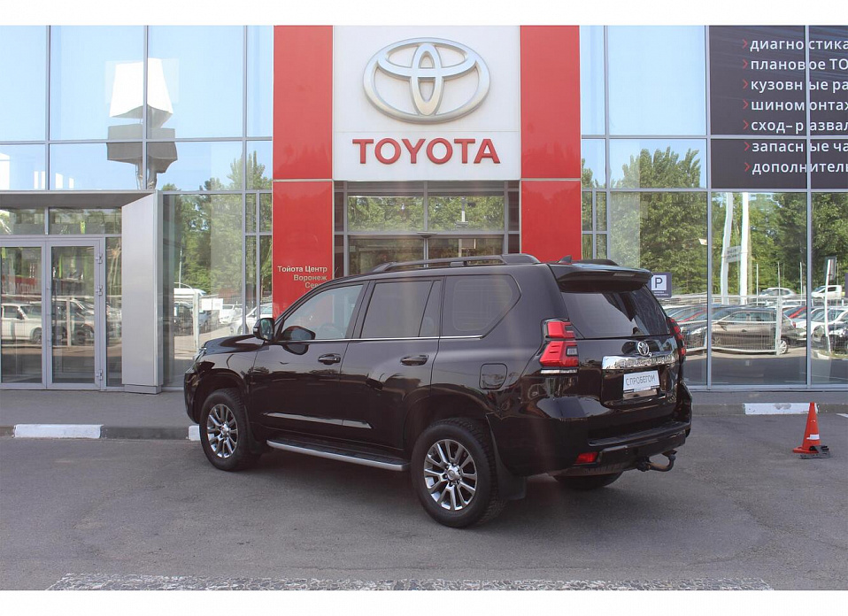 Toyota Land Cruiser Prado, 150 Series Рестайлинг 2 2.8d AT (177 л.с.) 4WD