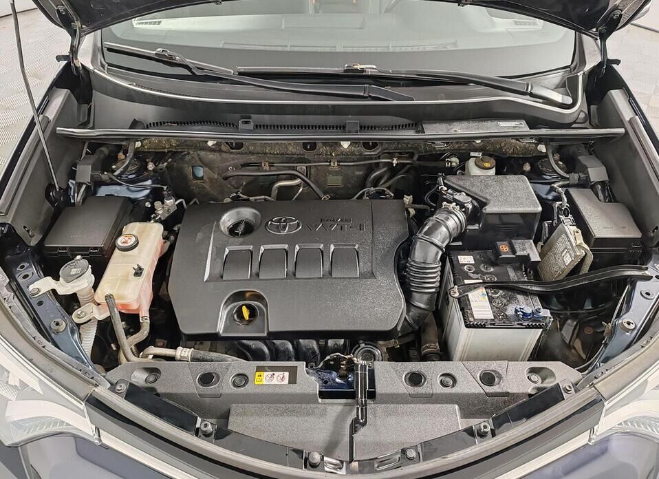 Toyota RAV4, IV (XA40) Рестайлинг 2.0 CVT (146 л.с.) 4WD