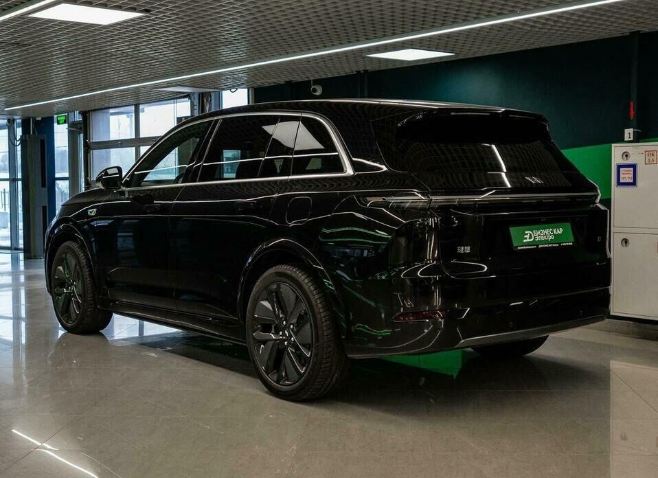LiXiang L7 52.3 kWh 1.5hyb AT (449 л.с.) 4WD
