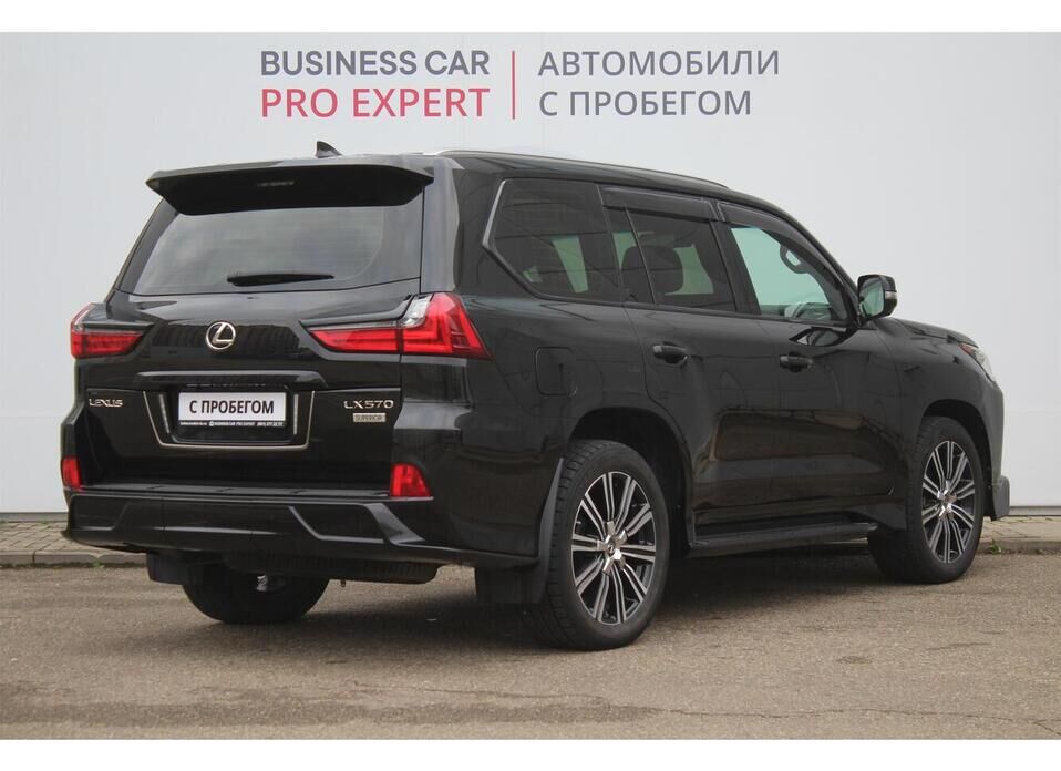 Lexus LX, III Рестайлинг 2 570 5.7 AT (367 л.с.) 4WD