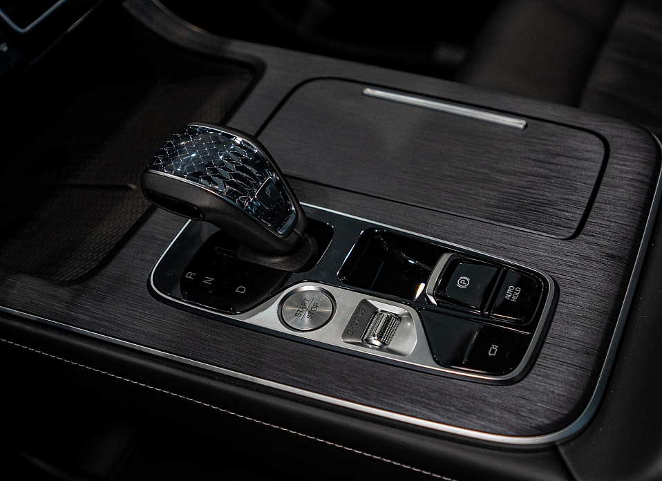 GAC GS8, II 2.0 AT (231 л.с.) 4WD