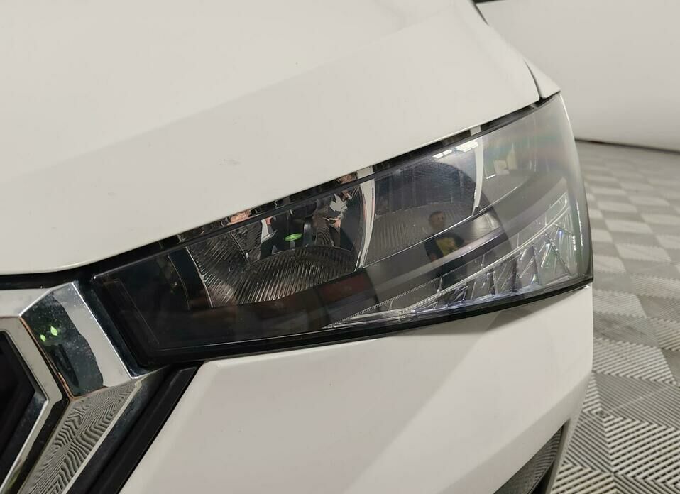 Skoda Rapid 1.6 AT (110 л.с.)
