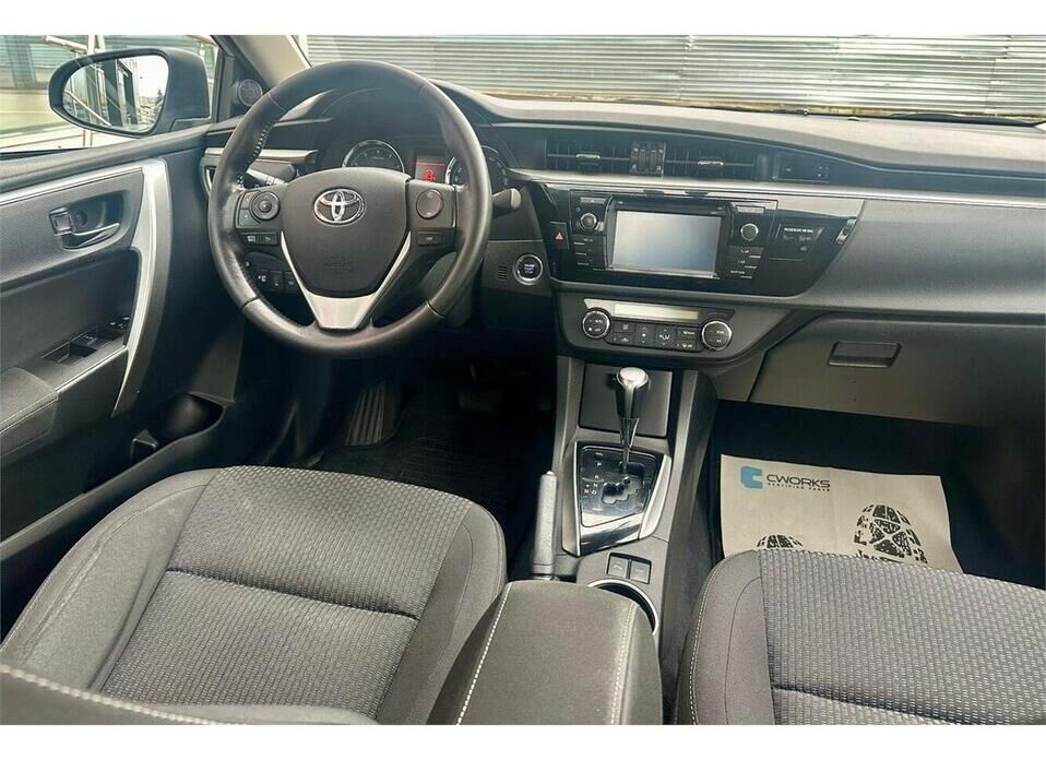 Toyota Corolla, XI (E160, E170, E180) 1.6 CVT (122 л.с.)