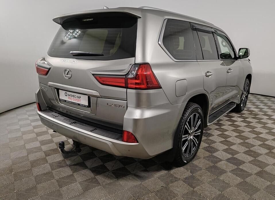 Lexus LX, III Рестайлинг 2 570 5.7 AT (367 л.с.) 4WD
