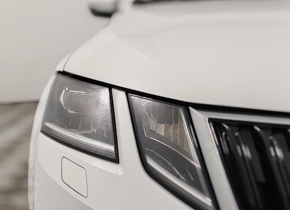 Skoda Octavia, III (A7) Рестайлинг 1.8 AMT (180 л.с.)