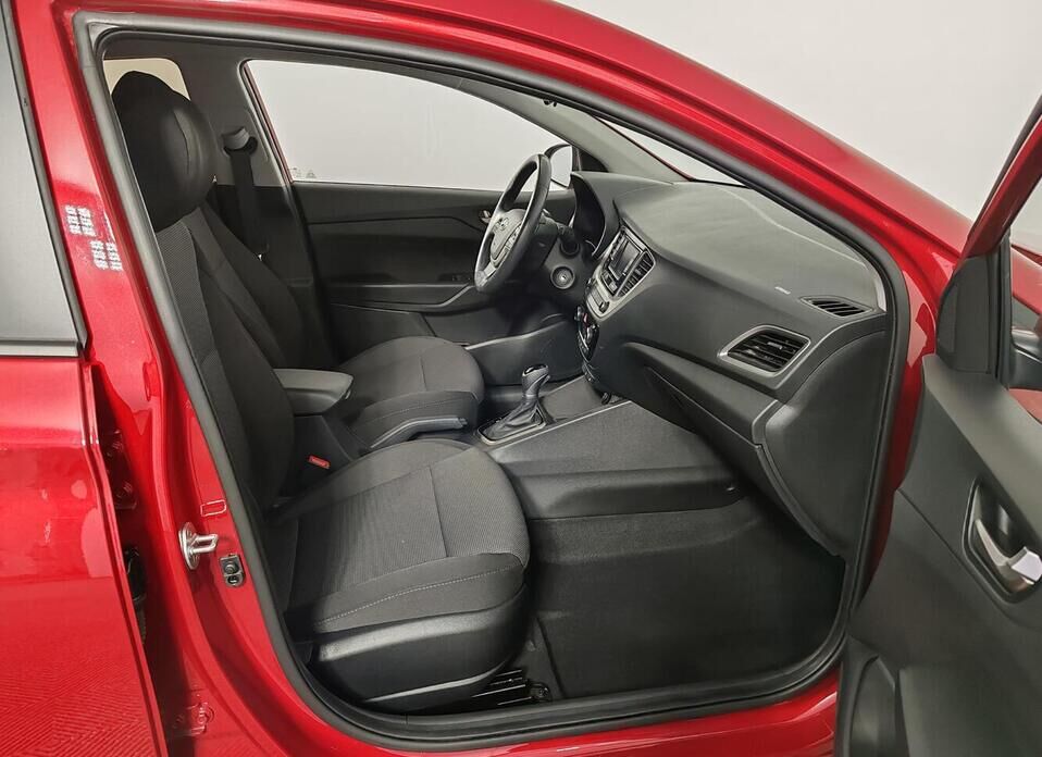 Hyundai Solaris 1.6 AT (123 л.с.)