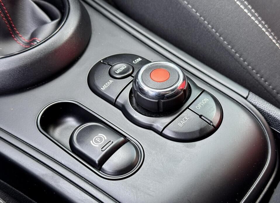 MINI Countryman, II John Cooper Works 2.0 AT (231 л.с.) 4WD