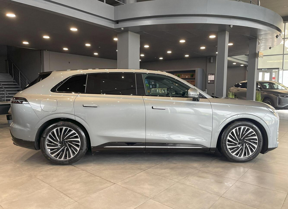 EXEED Exlantix ET 1.5hyb AT (469 л.с.) 4WD