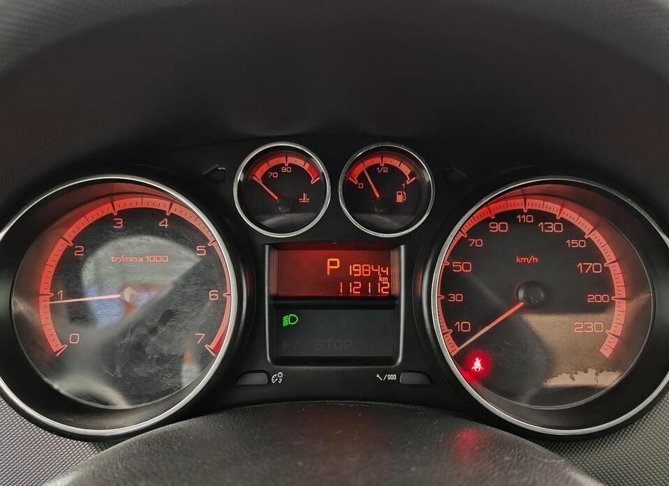 Peugeot 308, I 1.6 AT (120 л.с.)