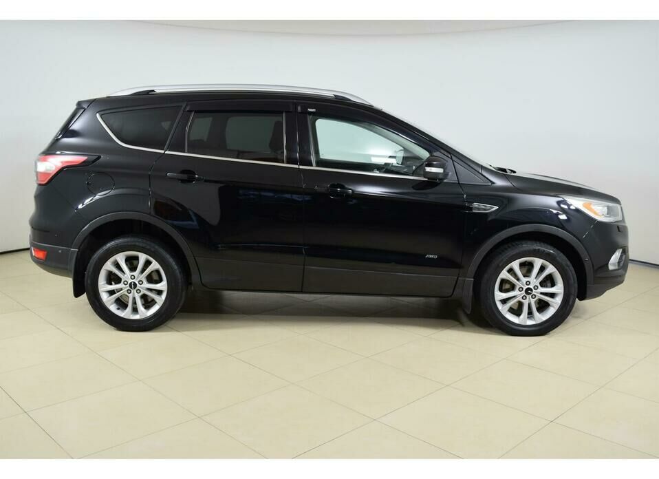 Ford Kuga 1.5 AT (182 л.с.) 4WD