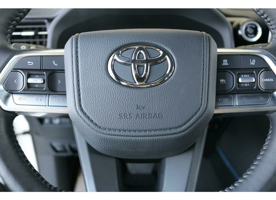 Toyota Land Cruiser 3.3d AT (299 л.с.) 4WD