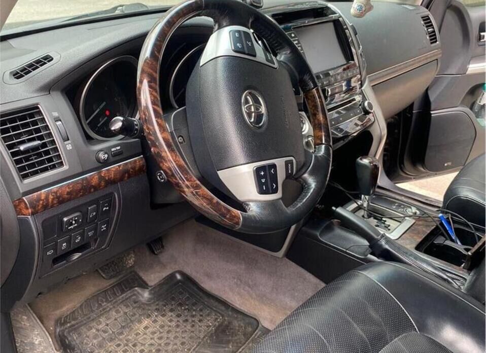 Toyota Land Cruiser 4.5d AT (235 л.с.) 4WD