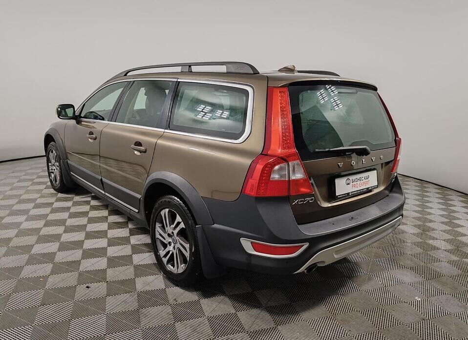 Volvo XC70, II 2.4d AT (163 л.с.) 4WD