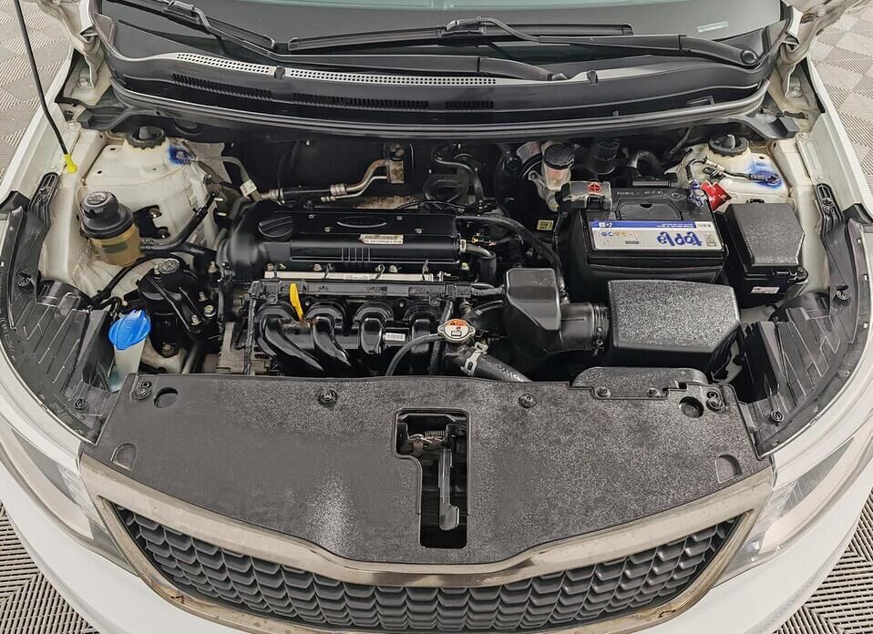Kia Rio, III Рестайлинг 1.6 MT (123 л.с.)