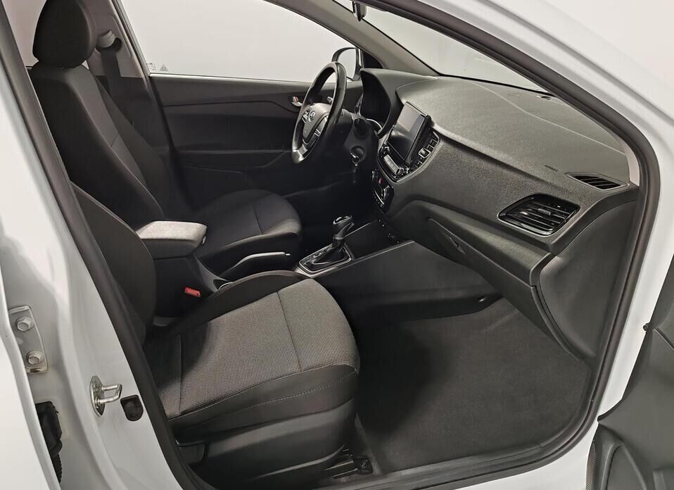 Hyundai Solaris 1.6 AT (123 л.с.)