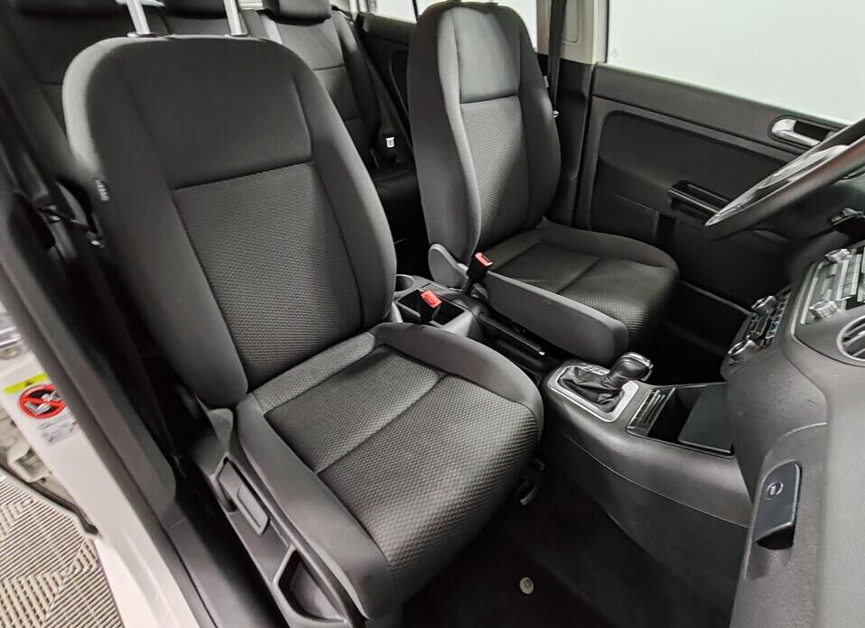 Volkswagen Golf Plus, II 1.4 AMT (122 л.с.)