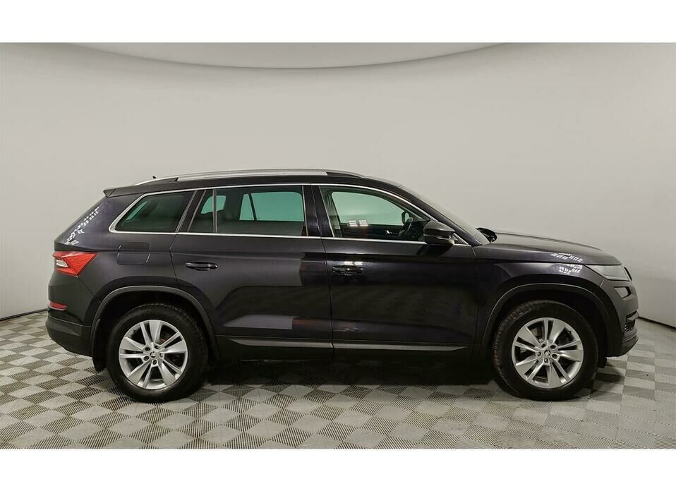 Skoda Kodiaq 2.0 AMT (180 л.с.) 4WD