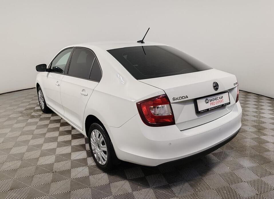 Skoda Rapid, I Рестайлинг 1.6 AT (110 л.с.)