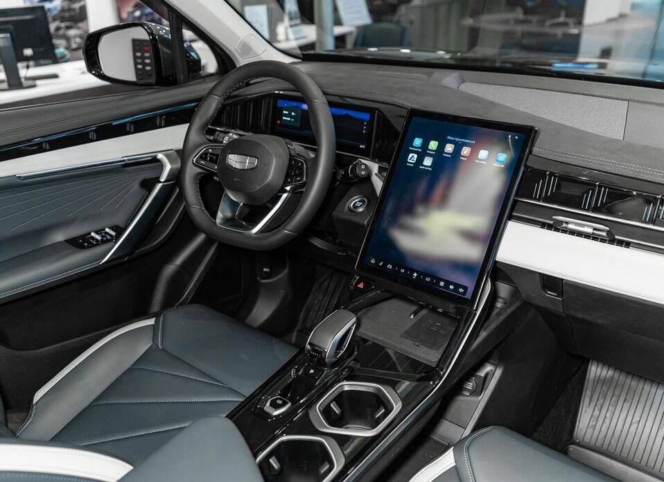 Geely Atlas, II 2.0 AT (200 л.с.) 4WD