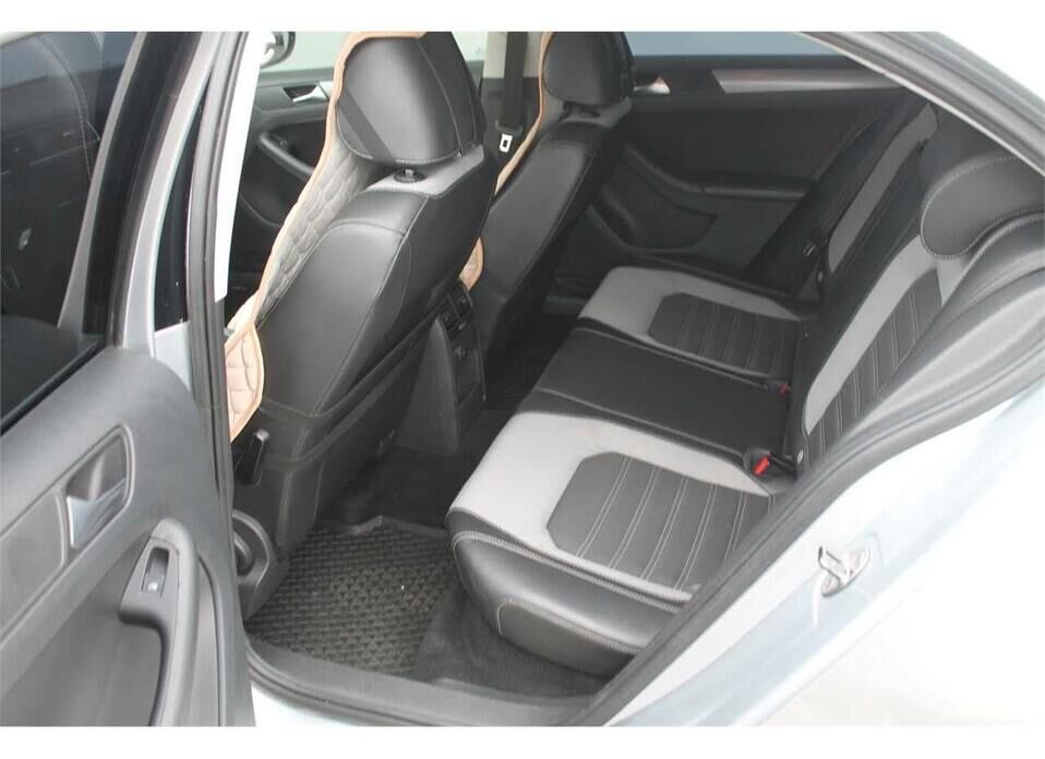 Volkswagen Jetta, VI 1.4 AMT (150 л.с.)