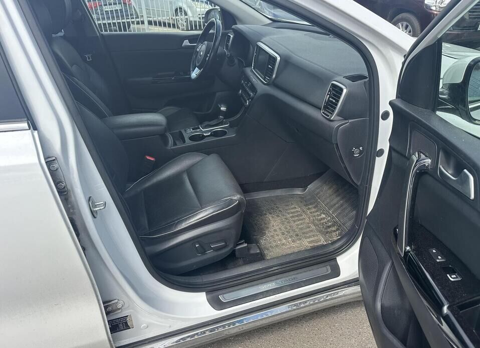 Kia Sportage, IV Рестайлинг 2.4 AT (184 л.с.) 4WD