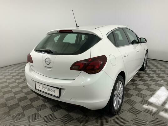 Opel Astra, 2011 г., 183 009 км