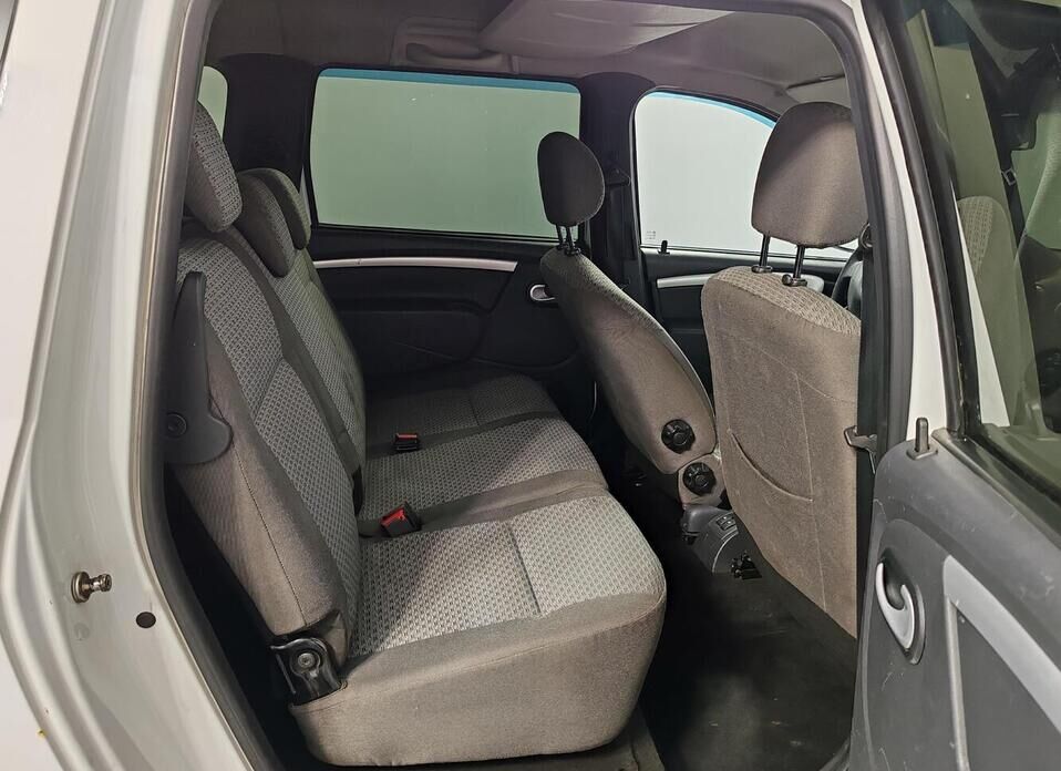 LADA (ВАЗ) Largus, I 1.6 MT (105 л.с.)